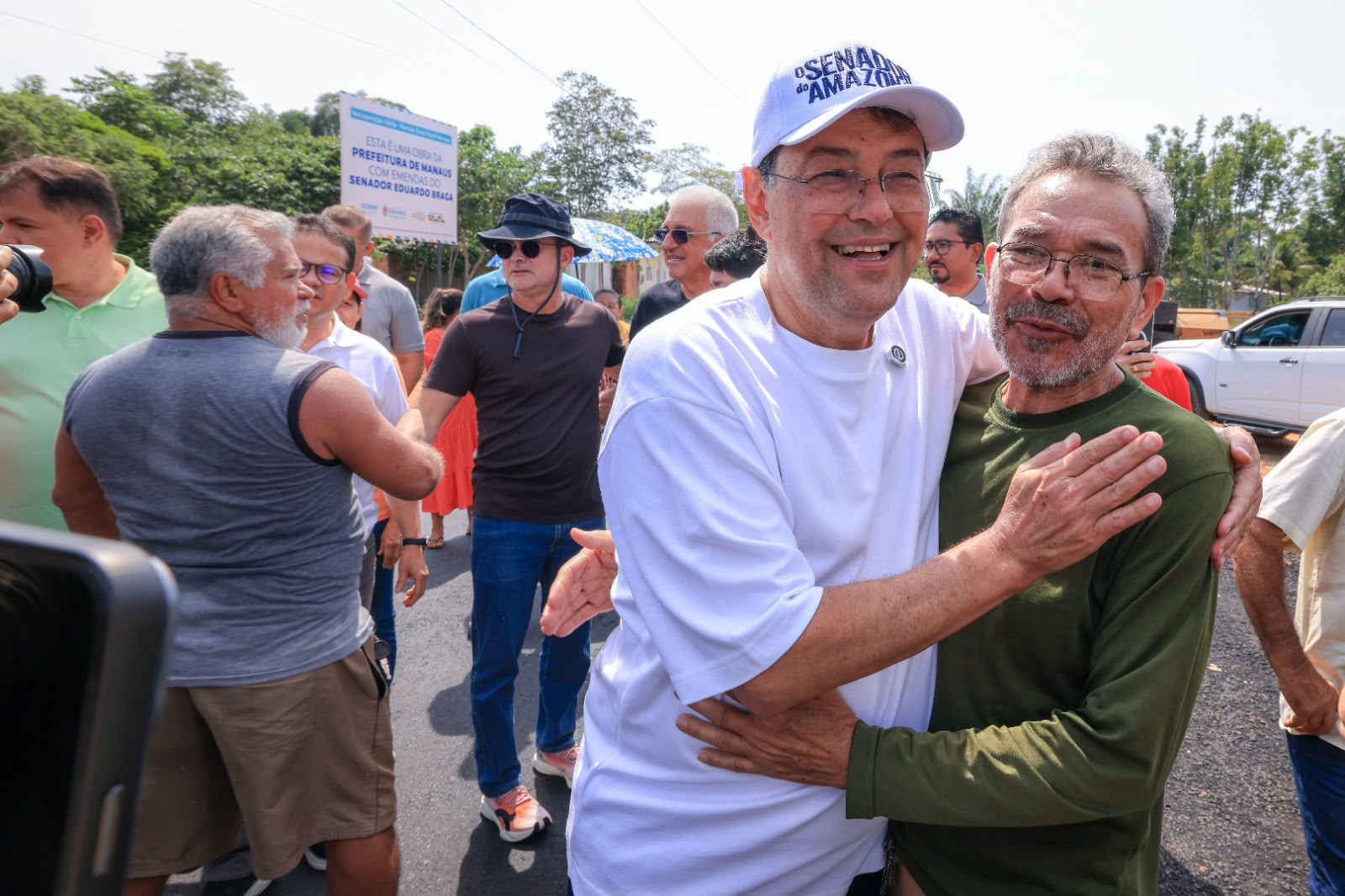 Eduardo Braga atua para reduzir aumento da conta de luz no Amazonas
