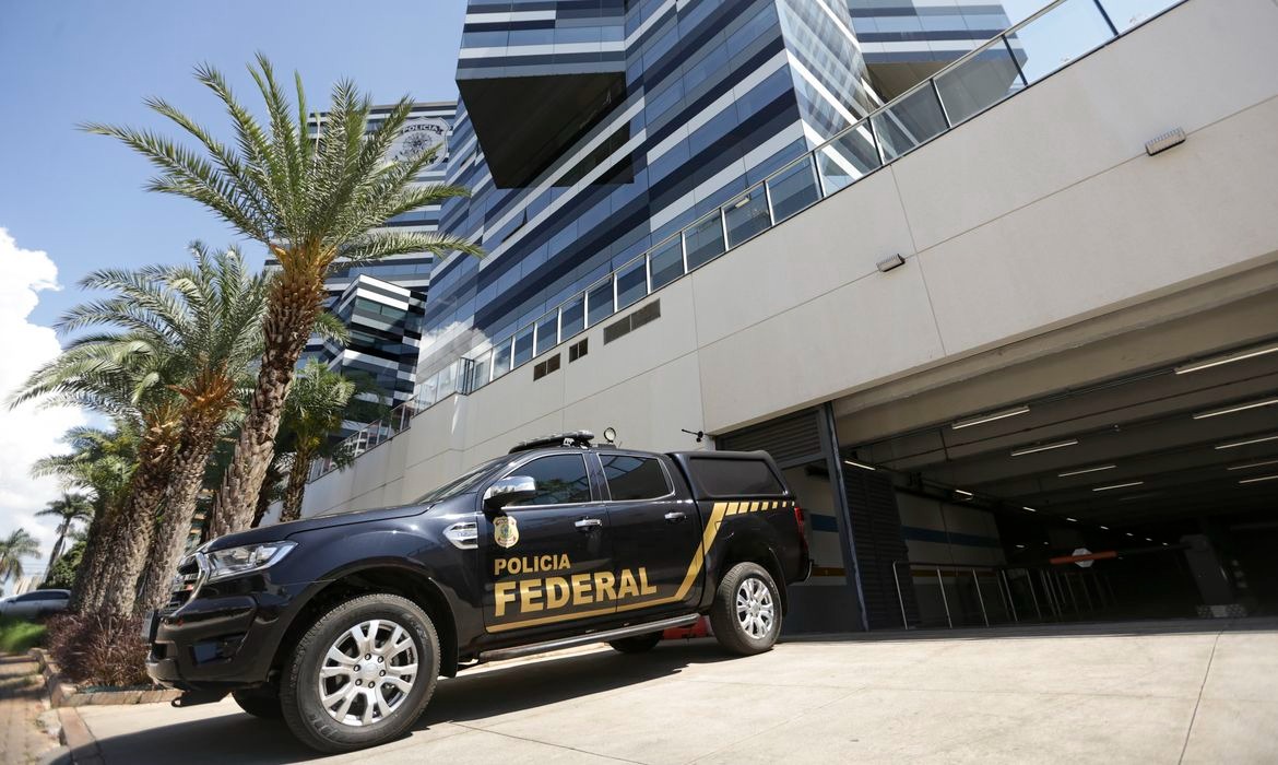 Fraudes no INSS causam prejuízo de bilhões, aponta PF