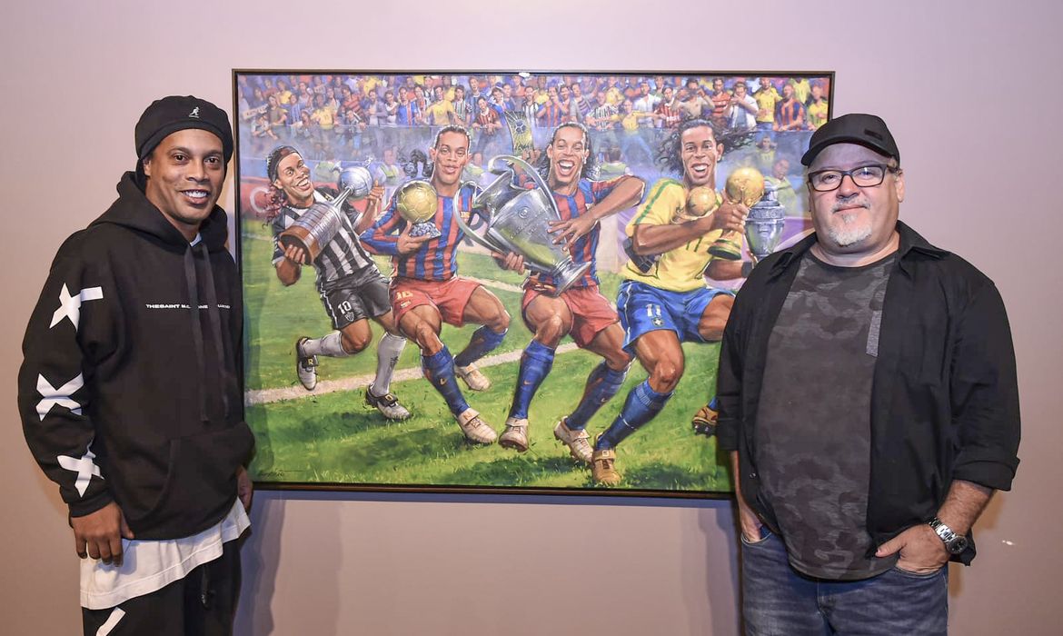 Artista cria exposição sobre Ronaldinho