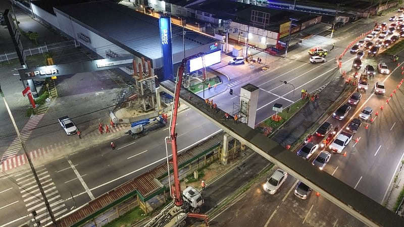 Obra recebe aprovação de quem passa pela Torquato Tapajós