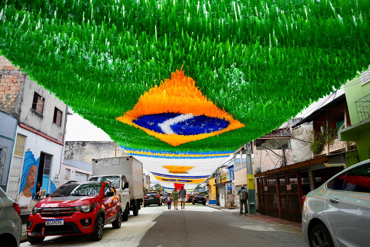 Ruas da Copa levam jogos aos bairros