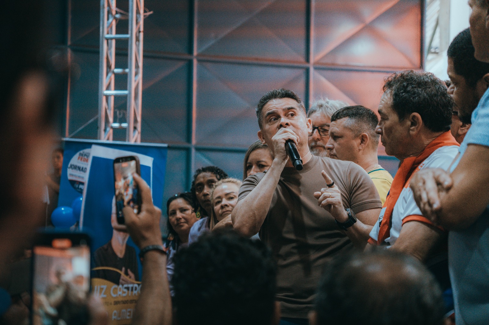 Pré-campanha 2026 acelera e redesenha cenário no AM