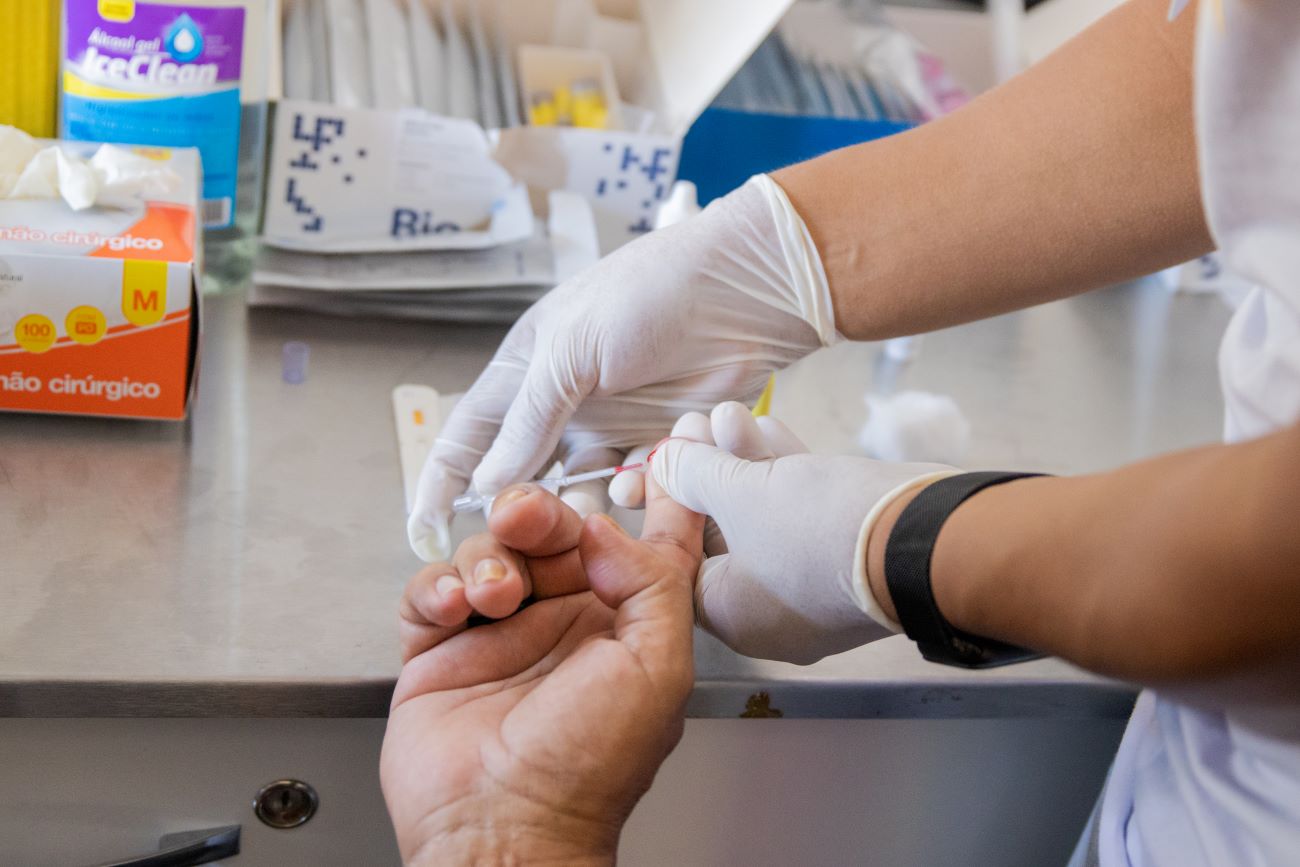 Preservativos reforçam prevenção contra hepatites em Manaus