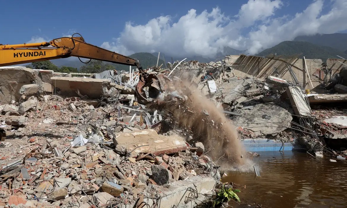 Governo divulga novo balanço dos terremotos