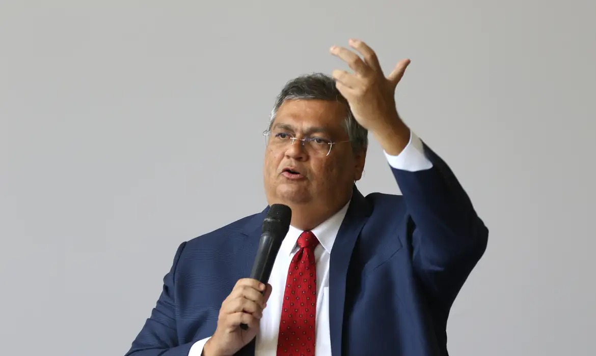 Decisão de Flávio Dino movimenta Aleam