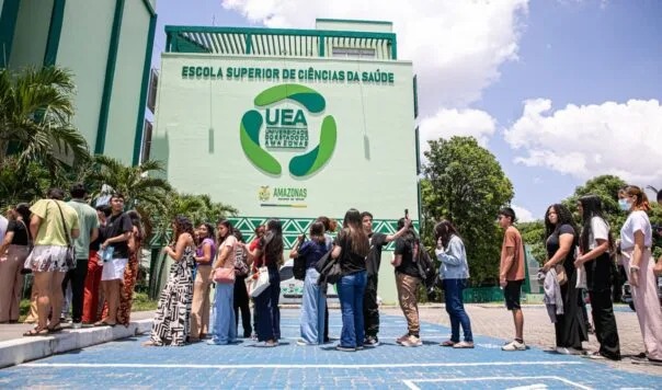 UEA amplia graduação e desenvolvimento regional em 2026