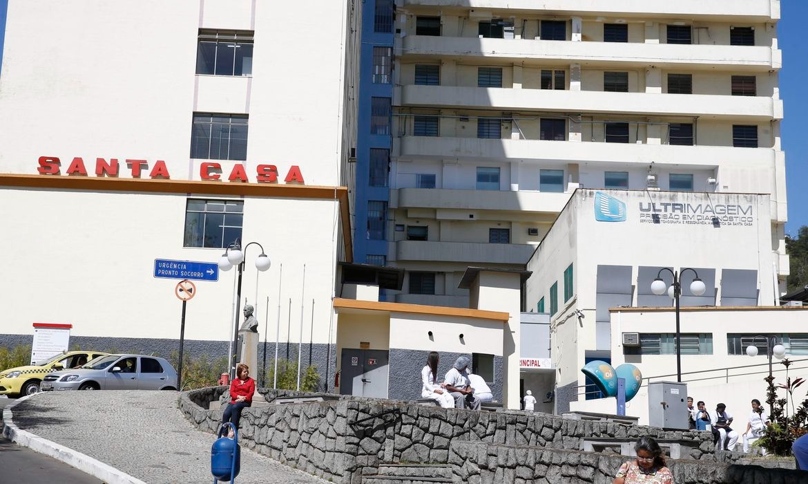Crédito do FGTS fortalece rede hospitalar brasileira