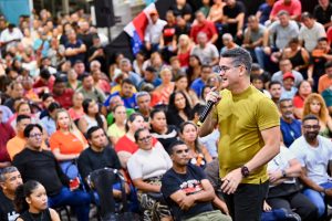 David Almeida reúne mil lideranças em Manaus