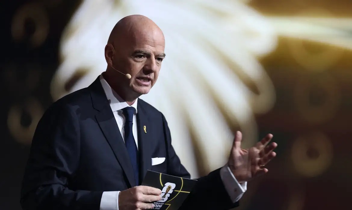 Copa com 64 seleções pode redefinir economia do futebol