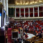 Lei francesa sobre redes sociais amplia debate sobre privacidade