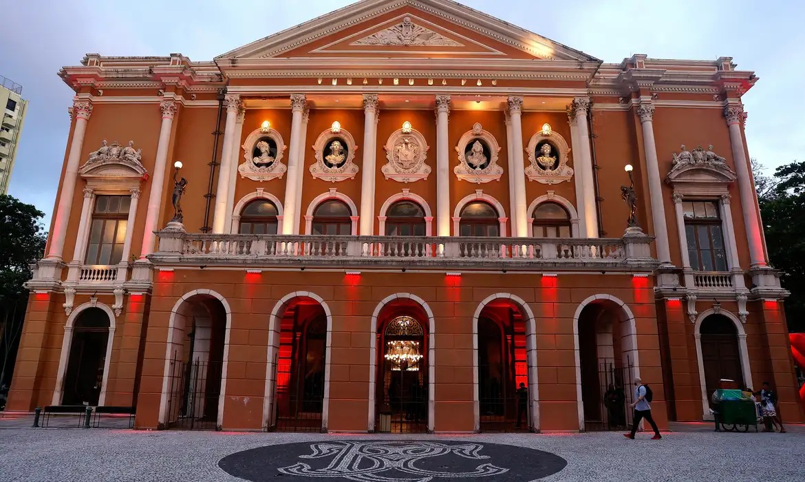 UNESCO reconhece teatros históricos de Manaus e Belém