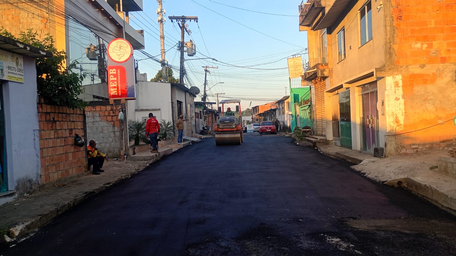 Programa leva serviços aos bairros de Manaus