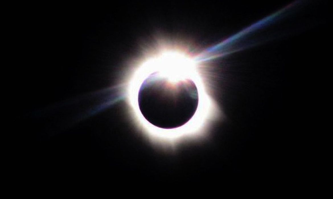 Espanha se prepara para eclipse solar total