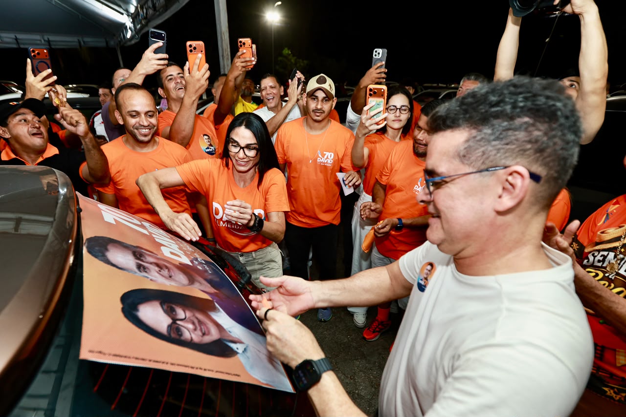 Shádia inicia campanha ao lado de David em Manaus