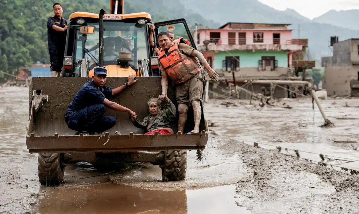 Terremoto pode ter provocado cheias no Nepal