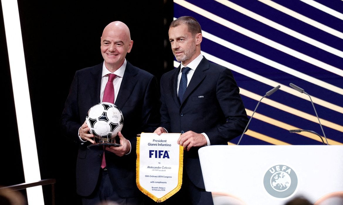 FIFA abandona projeto comercial após pressão