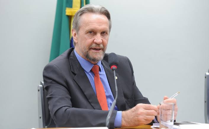 Câmara cancela sessão após AVC de Pedro Uczai