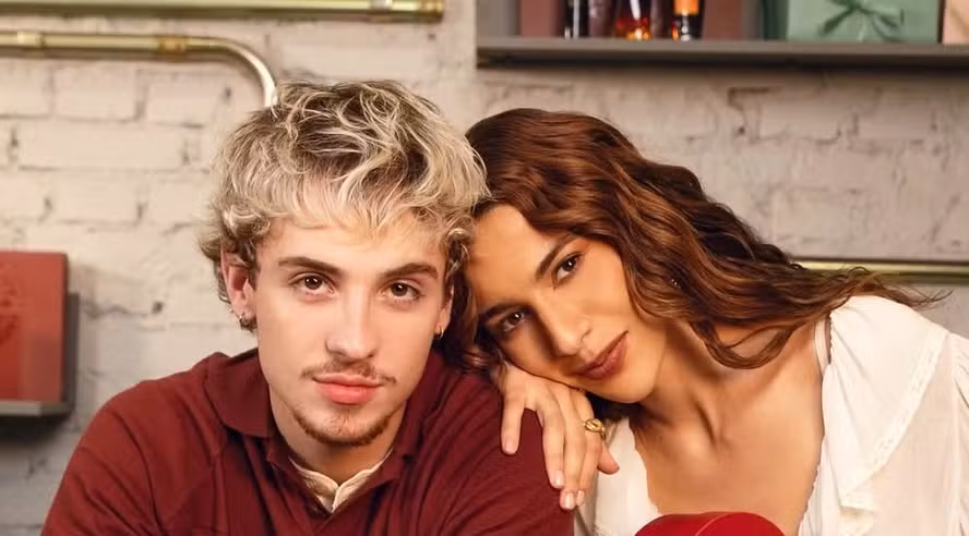 Marina Sena não comenta término com Juliano Floss