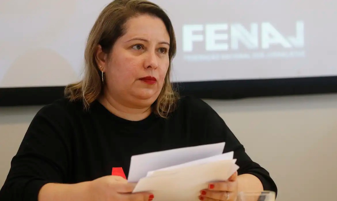 Fenaj critica “jornalismo declaratório” durante cobertura das eleições 2026
