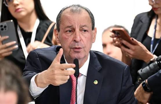 Plano de Omar Aziz é debatido por ausência de estimativas de custo no Amazonas