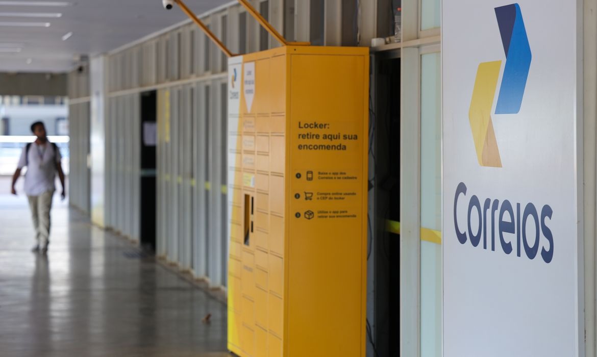 Correios oferecem reajuste de 0,87% e sindicatos rejeitam proposta