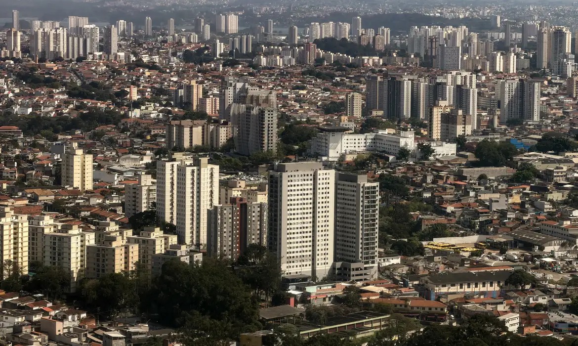 Painel mostra diferenças entre regiões brasileiras